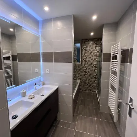 St-marc 6-8personne 2min Centre ブレスト