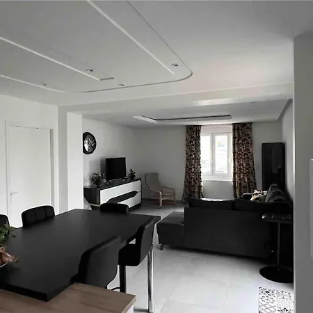 St-marc 6-8personne 2min Centre