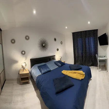 St-marc 6-8personne 2min Centre Apartment *